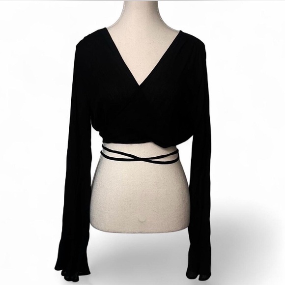 Fashion Nova Tops - Fashion Nova Elegant Black Wrap Crop Top size Medium‎